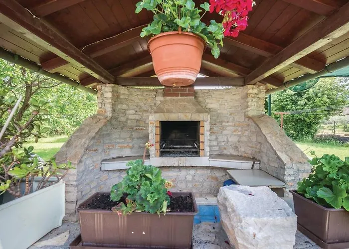 Olive And Herb Retreat *